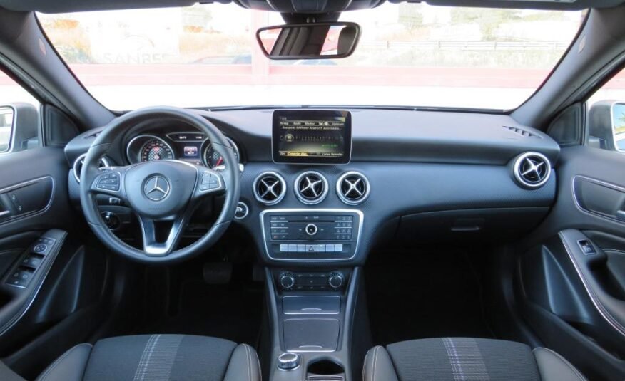 MERCEDES-BENZ Clase A 200D 7G-DCT