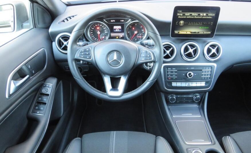 MERCEDES-BENZ Clase A 200D 7G-DCT