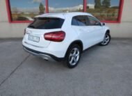 MERCEDES-BENZ GLA 200 7G-DCT