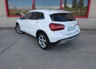 MERCEDES-BENZ GLA 200 7G-DCT