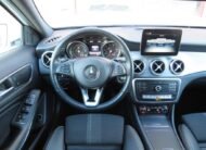 MERCEDES-BENZ GLA 200 7G-DCT