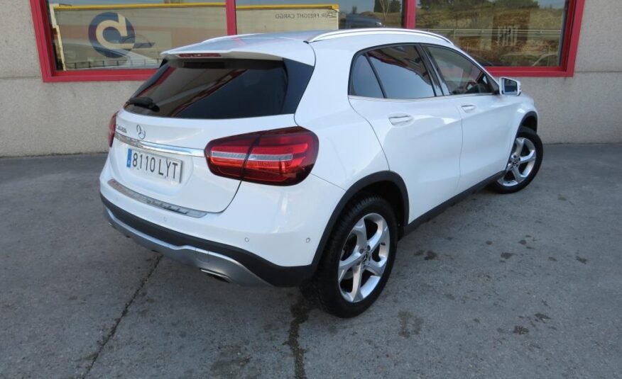 MERCEDES-BENZ CLASE GLA 200 7G-DCT