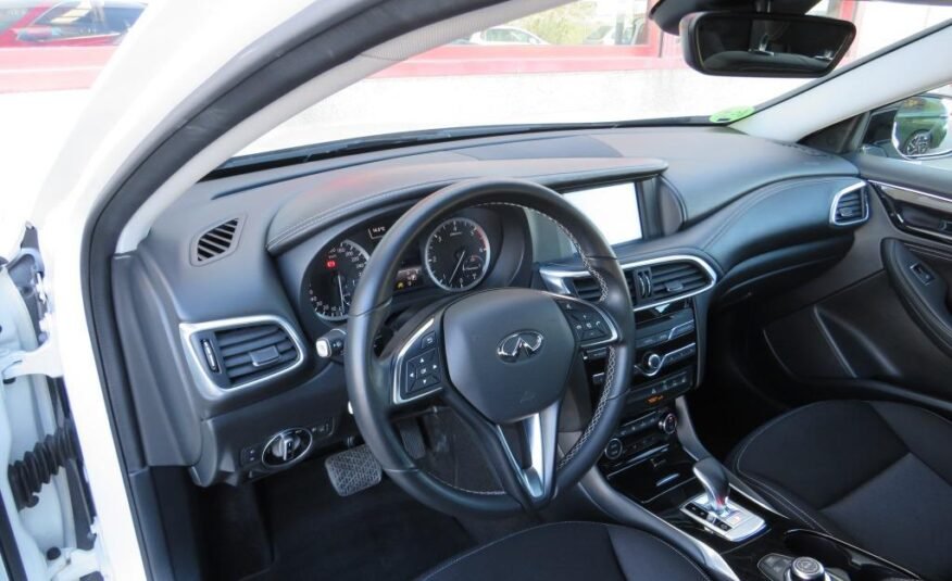 INFINITI Q30 2.2 D PREMIUM 7DCT