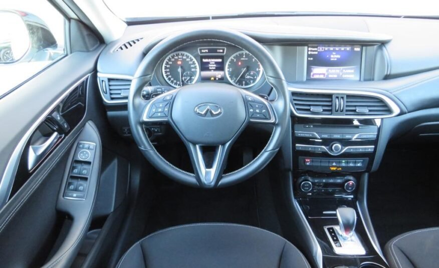 INFINITI Q30 2.2 D PREMIUM 7DCT