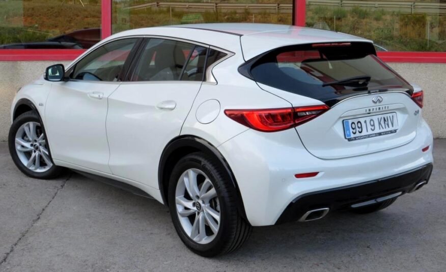 INFINITI Q30 2.2 D PREMIUM 7DCT