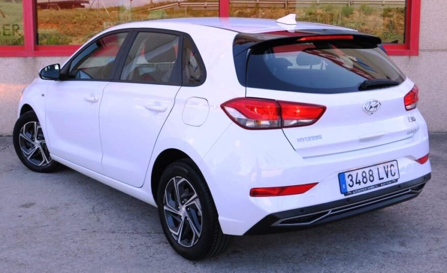 HYUNDAI i30 1.0 TGDi 120cv 48v Klass LRR