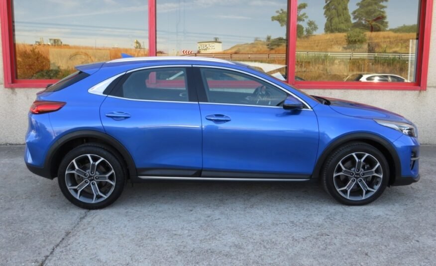 KIA X-CEED 1.5 MHEV iMT TECH