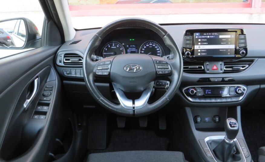 HYUNDAI i30 1.0 TGDi 120cv 48v Klass LRR